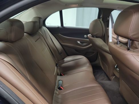 Used 2019 Mercedes-Benz E 450 4MATIC Sedan image 36