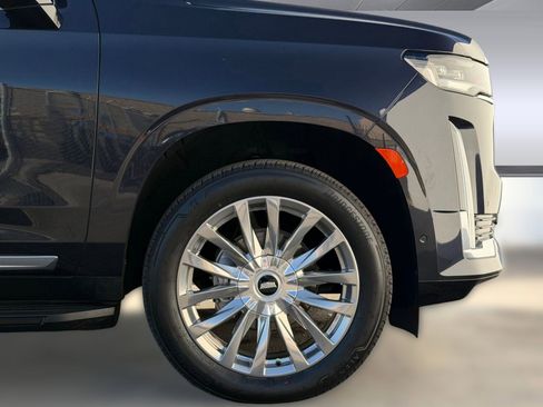 Certified 2022 Cadillac Escalade Premium Luxury image 10