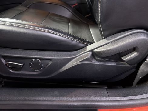 Used 2016 Ford Mustang GT Premium RWD image 27