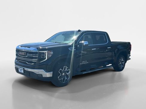 Used 2024 GMC Sierra 1500 SLT w/ SLT Premium Plus Package AWD/4WD image 11