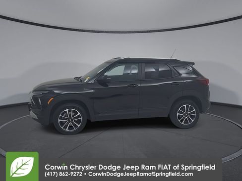 Used 2025 Chevrolet TrailBlazer LT image 8