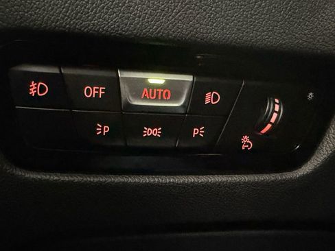 Used 2020 BMW 330i xDrive Sedan w/ M Sport Package image 15