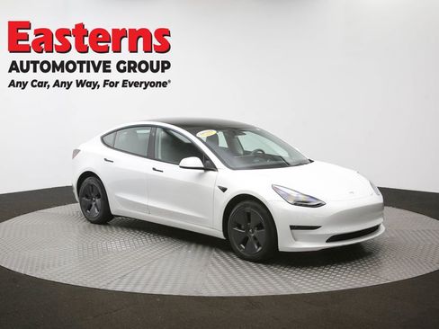 Used 2023 Tesla Model 3 Standard Range image 59