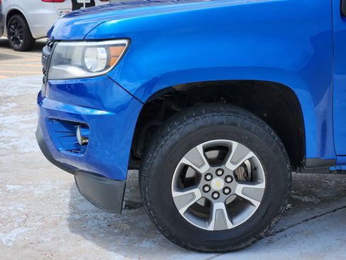 Used 2020 Chevrolet Colorado Z71 AWD/4WD image 10