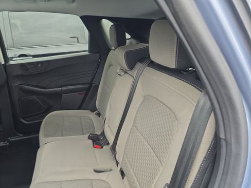 Used 2022 Ford Escape SE w/ SE Sport Appearance Package image 11