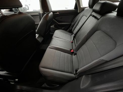 Used 2025 Volkswagen Jetta SE image 25