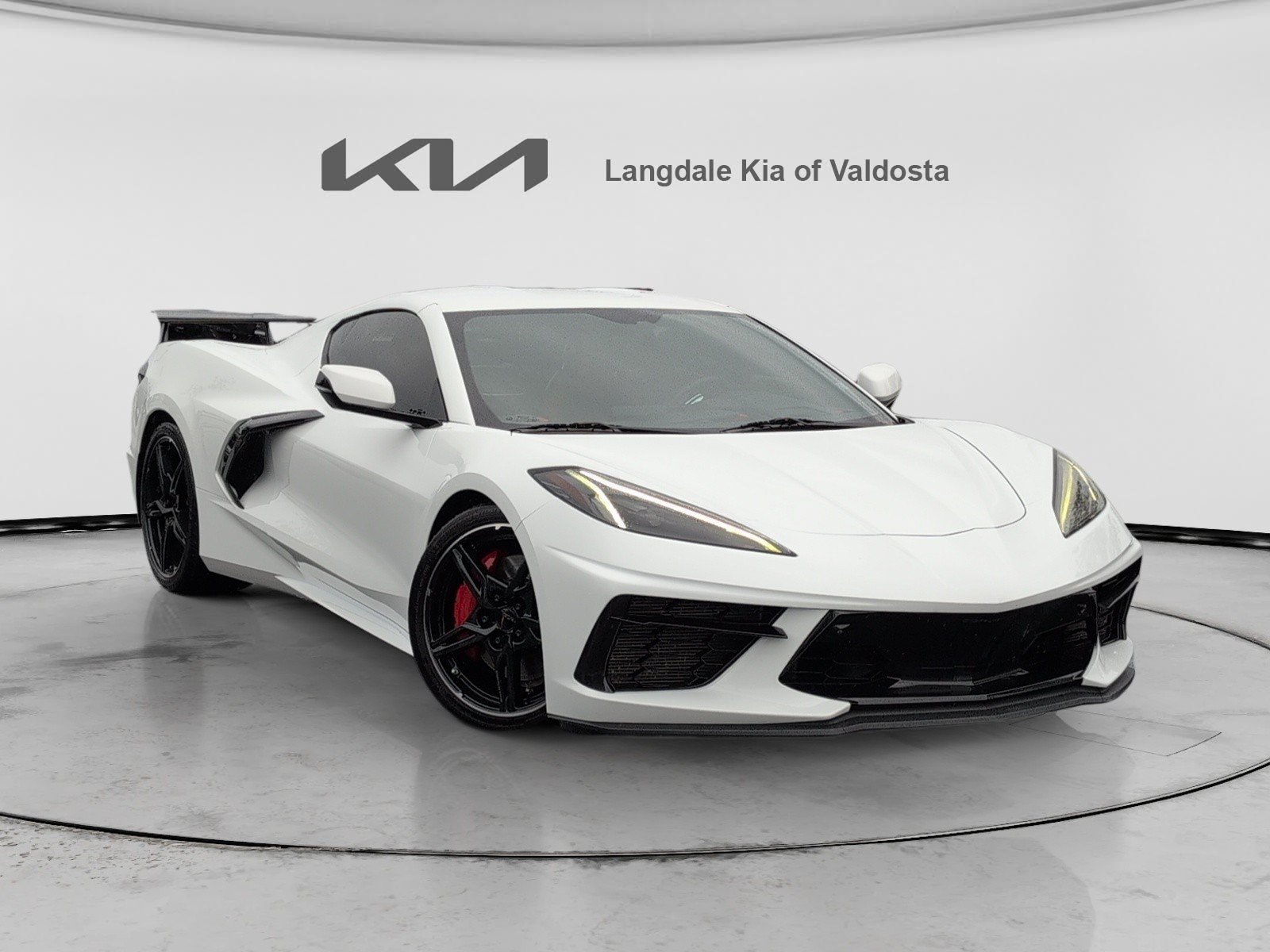 Used 2021 Chevrolet Corvette Stingray Preferred Cpe w/ Z51 Performance Package RWD image 1