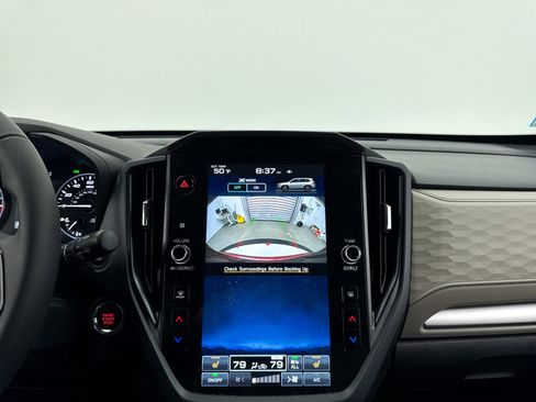 Used 2025 Subaru Forester Premium image 9