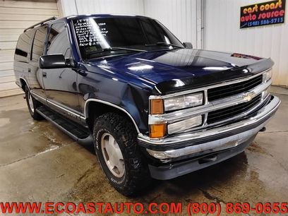 Used 1999 Chevrolet Suburban 4WD w/ Preferred Equipment Group 3