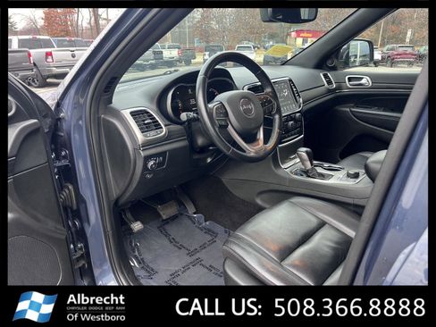 Used 2021 Jeep Grand Cherokee Limited w/ Sun & Sound Group image 9