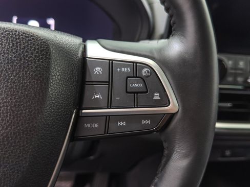 Used 2024 Toyota Grand Highlander AWD image 32