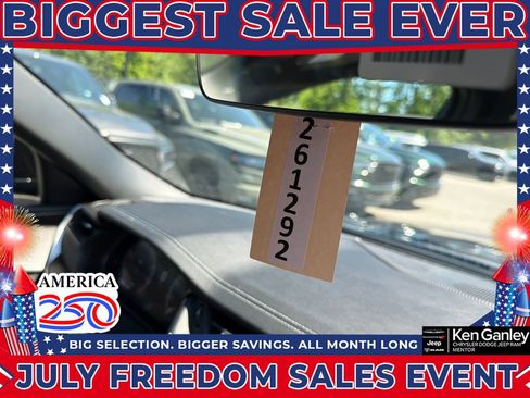 New 2026 Jeep Grand Cherokee Limited w/ Limited Altitude Package AWD/4WD image 30