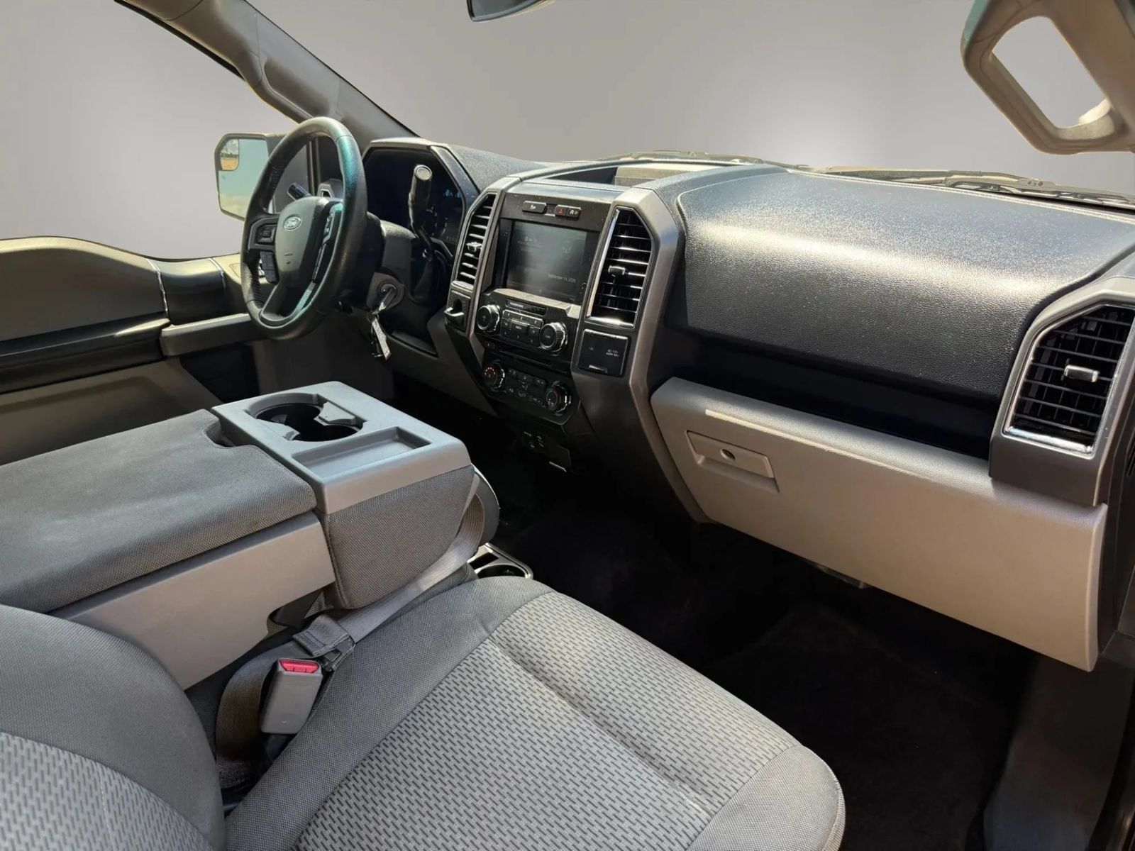 Used 2015 Ford F150 XLT w/ Equipment Group 302A Luxury RWD image 15