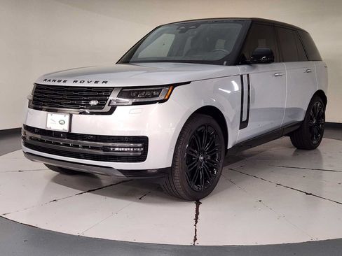 Used 2025 Land Rover Range Rover SE AWD/4WD image 1