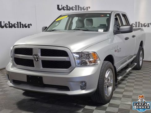 Used 2018 RAM 1500 Express w/ Express Value Package AWD/4WD image 3