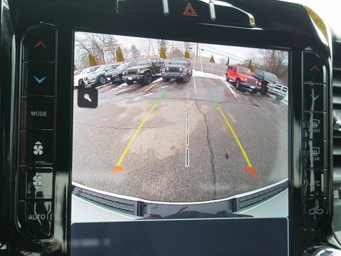 Used 2024 RAM 1500 Laramie image 19