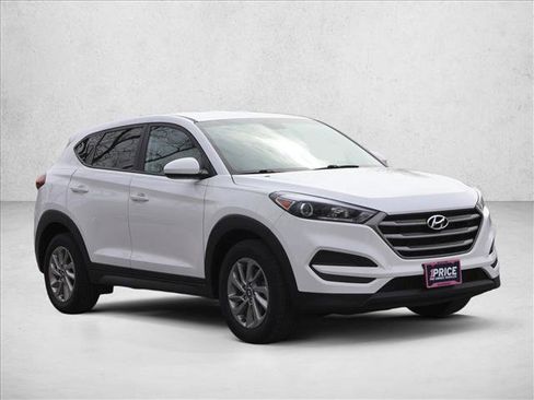 Used 2017 Hyundai Tucson SE FWD image 3