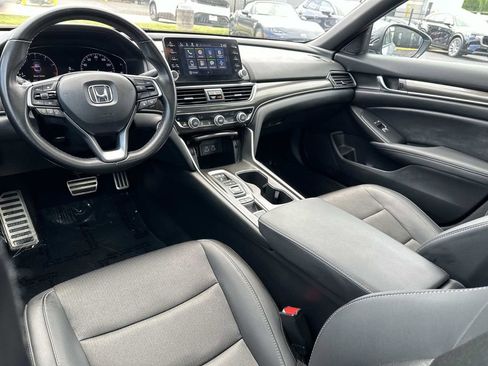Used 2022 Honda Accord Sport image 10