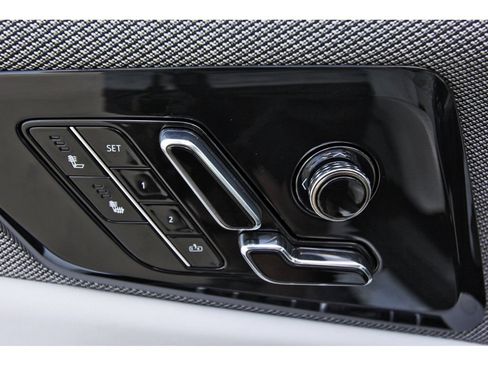 New 2027 Cadillac Optiq Luxury AWD/4WD image 22