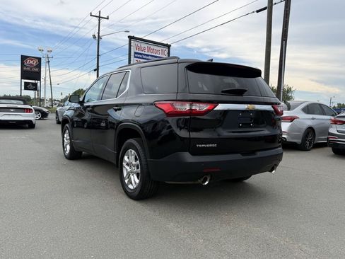 Used 2020 Chevrolet Traverse LT FWD image 4