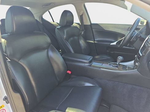 Used 2013 Lexus IS 250 AWD w/ Premium Pkg image 12