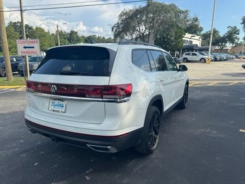 Used 2025 Volkswagen Atlas SE FWD image 6