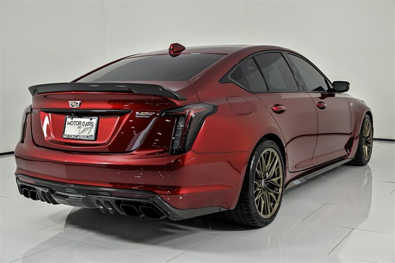 Used 2024 Cadillac CT5 V Blackwing w/ Carbon Fiber Package 2 RWD image 23