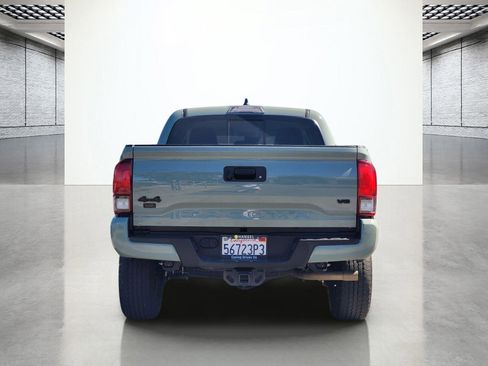 Used 2022 Toyota Tacoma SR5 w/ Trail Edition image 8