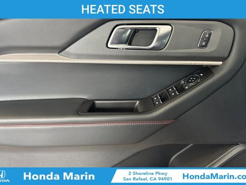 Used 2025 Ford Explorer ST-Line AWD/4WD image 13