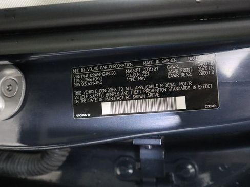 Used 2023 Volvo XC60 B5 Ultimate image 34