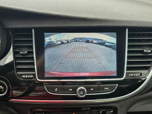 Used 2019 Buick Encore Preferred AWD/4WD image 10