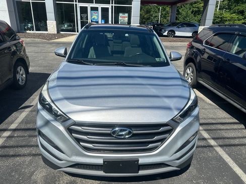 Used 2018 Hyundai Tucson Value FWD image 3