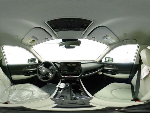 New 2026 Toyota Grand Highlander XLE image 33