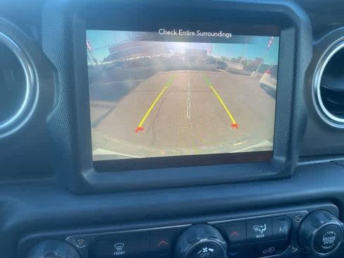 Certified 2023 Jeep Wrangler Unlimited Rubicon 4xe AWD/4WD image 22