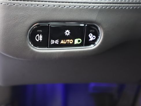 Used 2022 Bentley Continental GT AWD/4WD image 24