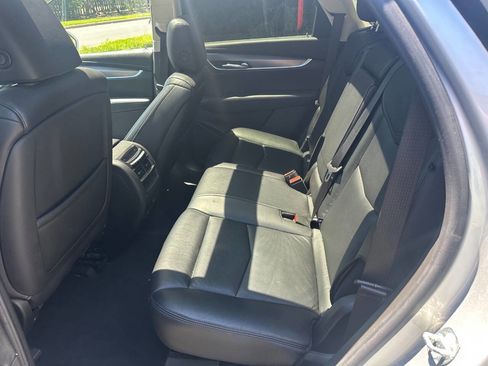 Used 2019 Cadillac XT5 Premium Luxury AWD/4WD image 14