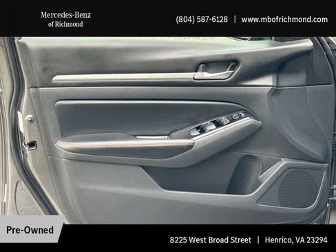 Used 2024 Nissan Altima 2.5 SR image 11