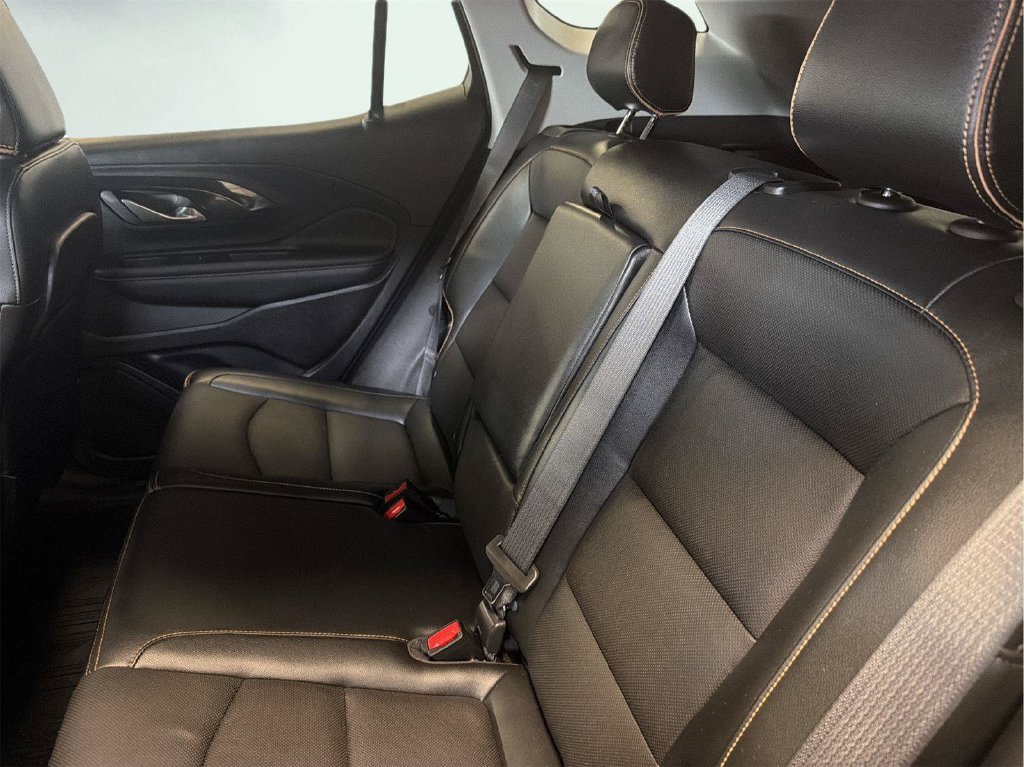 Used 2024 GMC Terrain AT4 w/ Tech Package AWD/4WD image 27