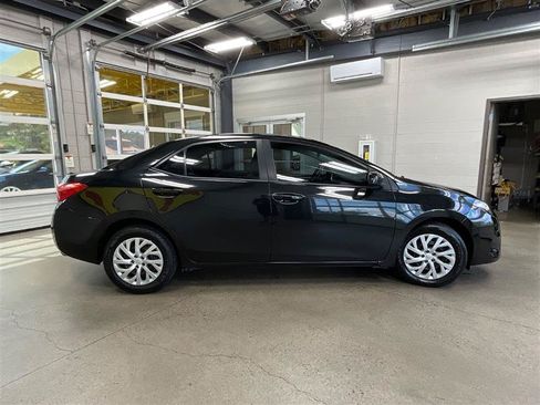 Used 2019 Toyota Corolla LE FWD image 6