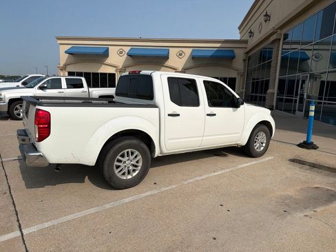 Used 2019 Nissan Frontier SV w/ Value Truck Package RWD image 10