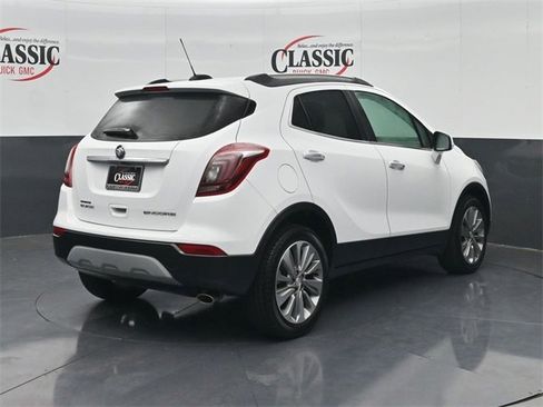 Used 2018 Buick Encore Preferred image 7