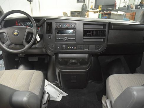 Used 2024 Chevrolet Express 3500 LT w/ LT Preferred Equipment Group RWD image 21