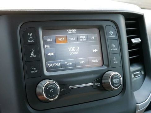 Used 2019 RAM 1500 Tradesman AWD/4WD image 21