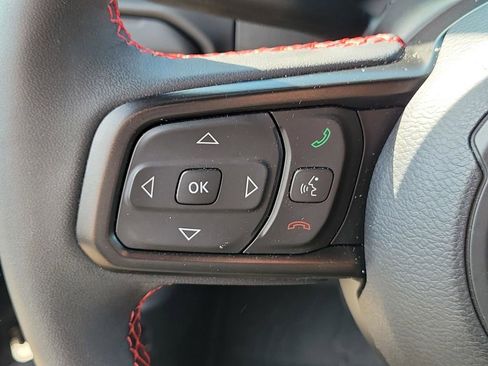 Used 2024 Jeep Wrangler Unlimited Rubicon image 30