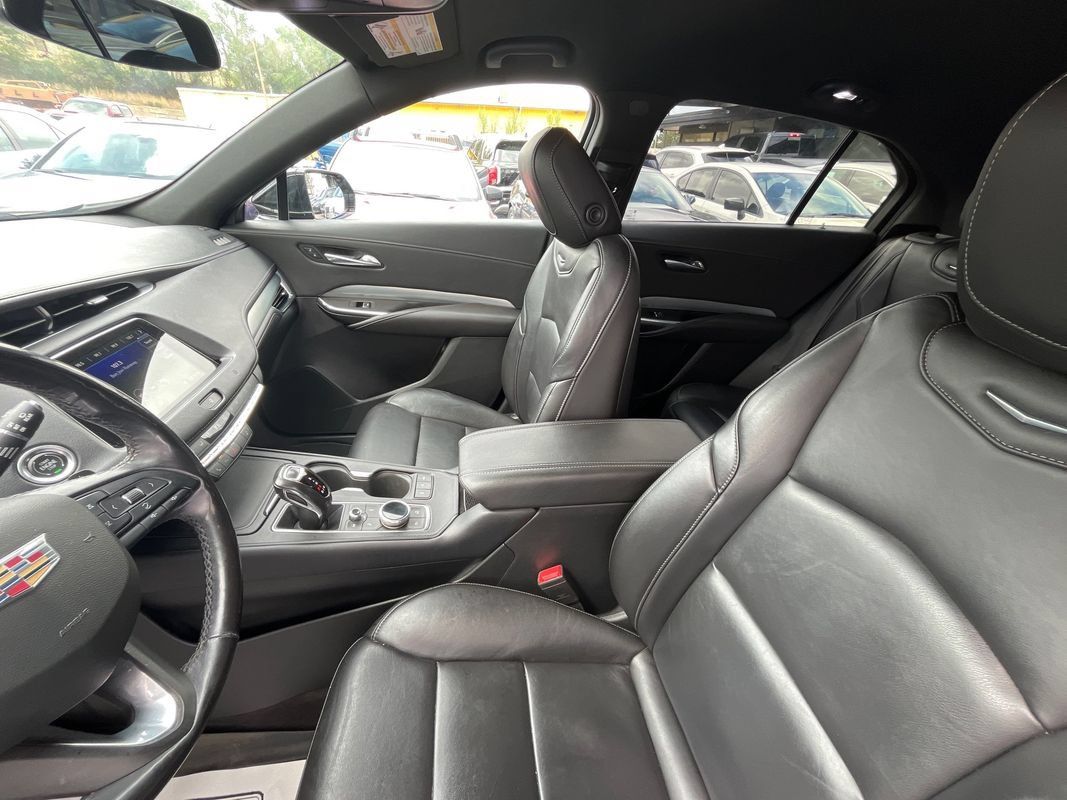 Used 2019 Cadillac XT4 Premium Luxury AWD/4WD image 10