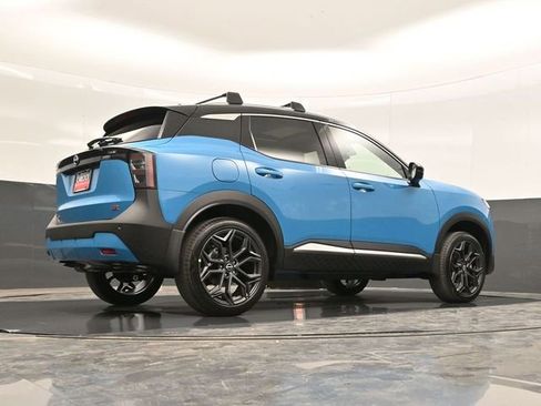 Used 2025 Nissan Kicks SR w/ SR Premium Package image 40