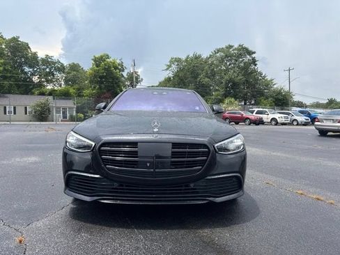 Used 2021 Mercedes-Benz S 580 4MATIC Sedan image 2