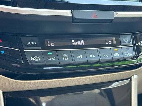 Used 2017 Honda Accord EX-L image 22