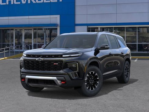 New 2026 Chevrolet Traverse Z71 w/ Driver Confidence Package image 6