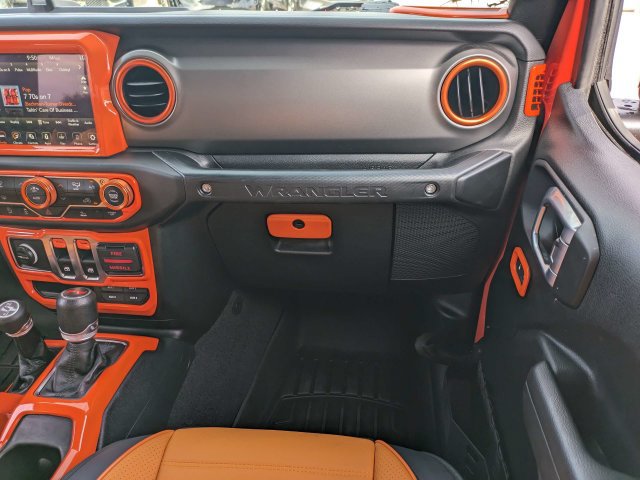 Used 2023 Jeep Wrangler Sport AWD/4WD image 17